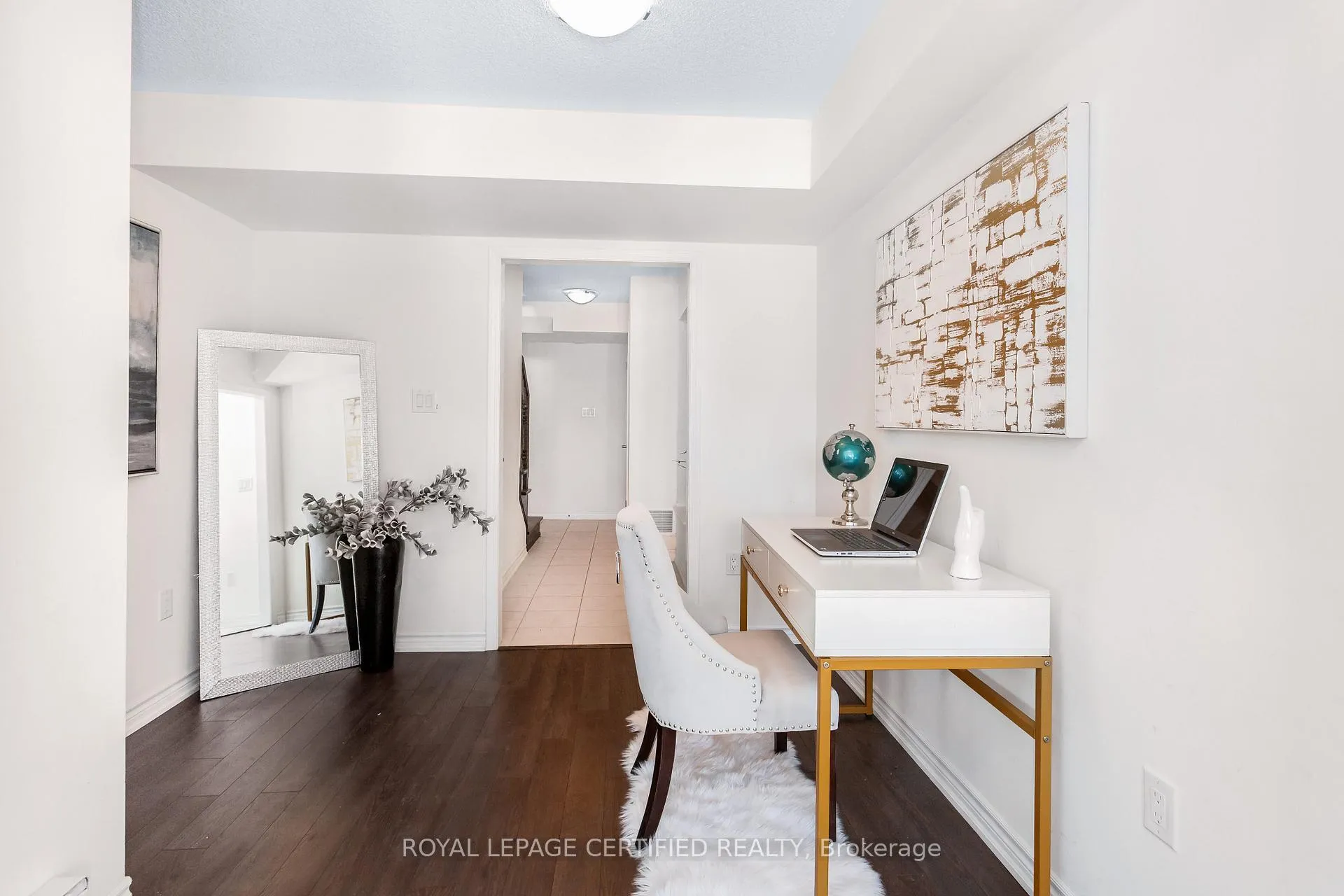 Photo 5 of Unit 82, 1222 Rose Way, Milton, Cobban — HOMEH