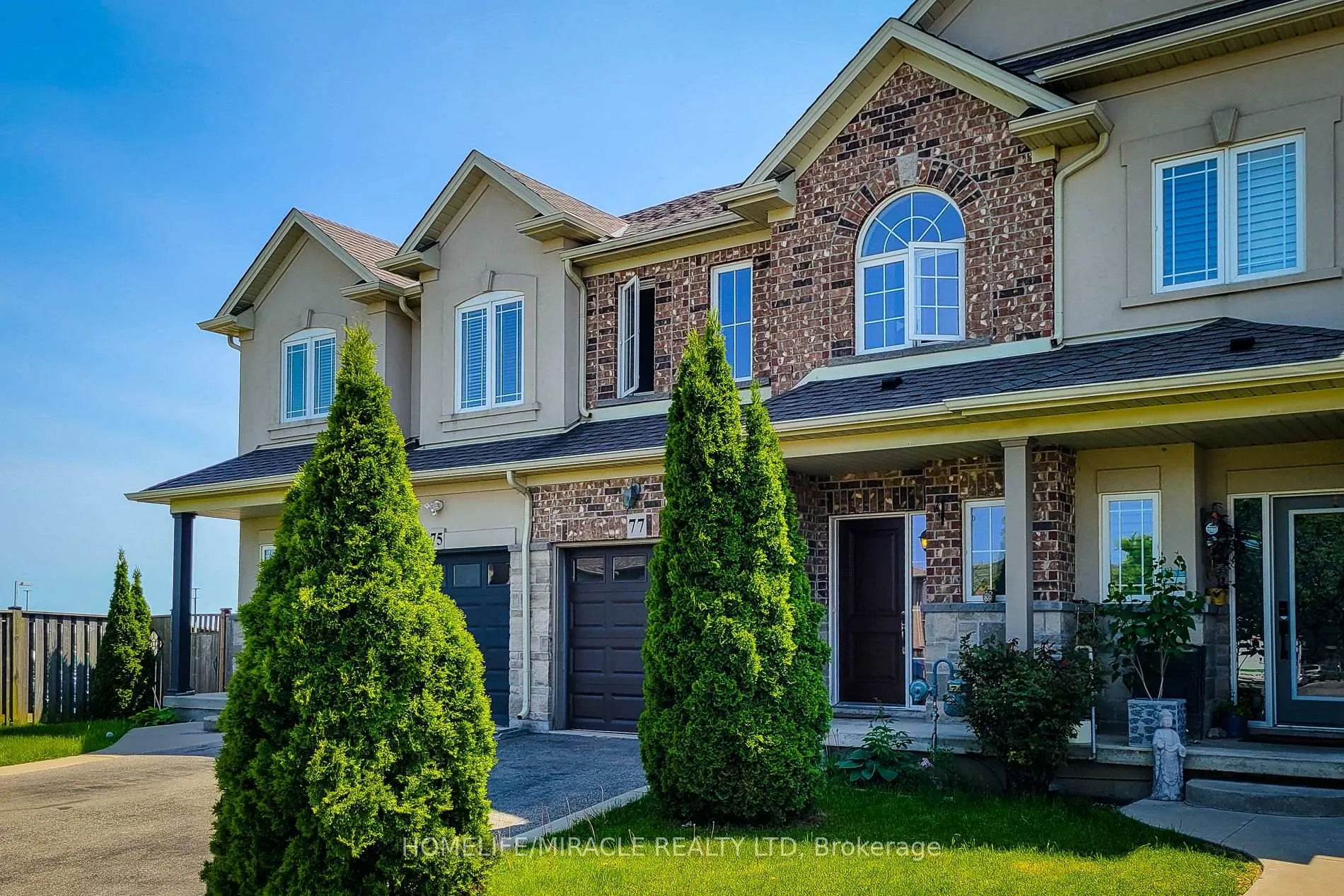 Photo 2 of 77 Highgate Drive, Hamilton, Stoney Creek Mountain — HOMEH