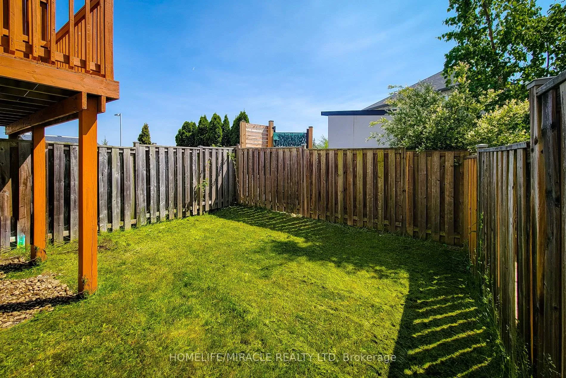 Photo 5 of 77 Highgate Drive, Hamilton, Stoney Creek Mountain — HOMEH