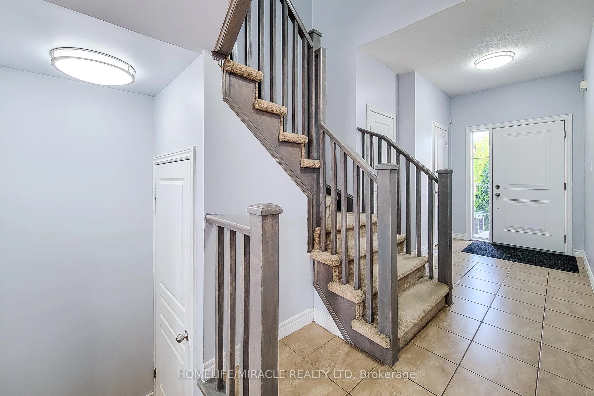 Photo 8 of 77 Highgate Drive, Hamilton, Stoney Creek Mountain — HOMEH