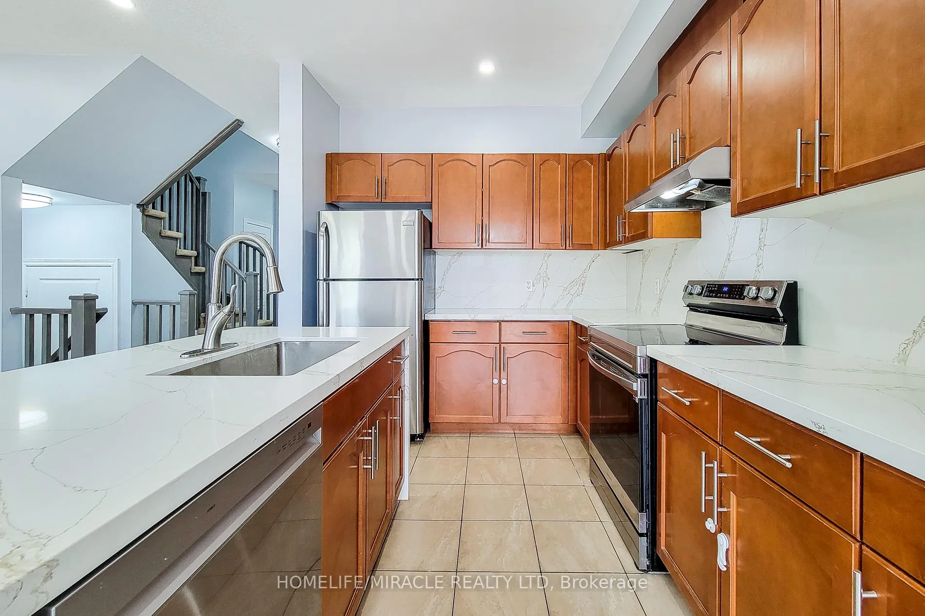 Photo 25 of 77 Highgate Drive, Hamilton, Stoney Creek Mountain — HOMEH