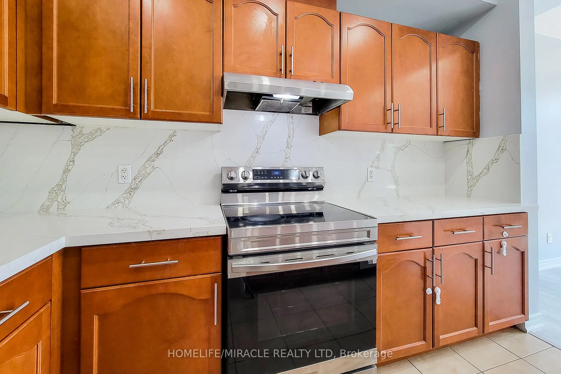 Photo 26 of 77 Highgate Drive, Hamilton, Stoney Creek Mountain — HOMEH