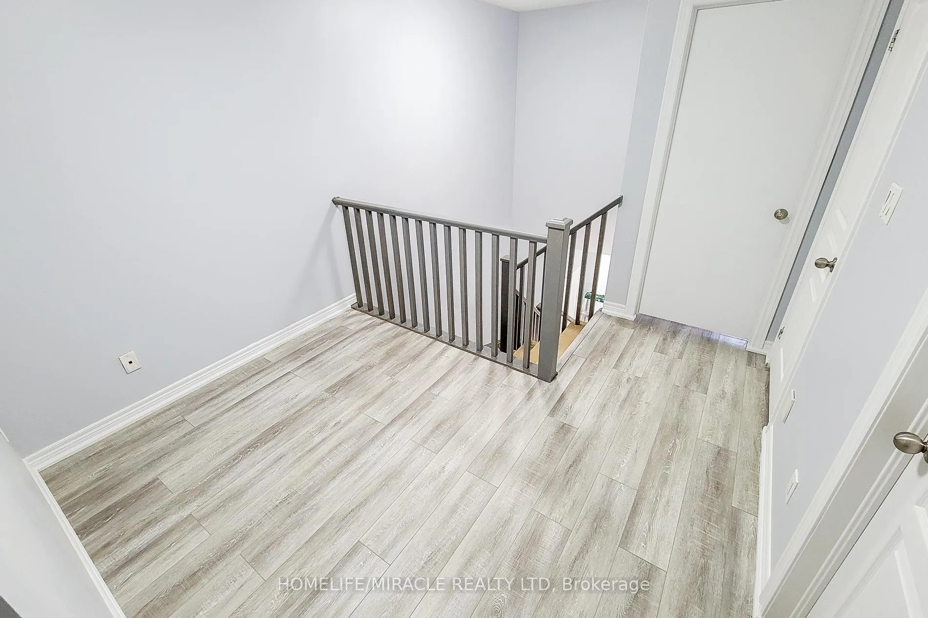 Photo 30 of 77 Highgate Drive, Hamilton, Stoney Creek Mountain — HOMEH