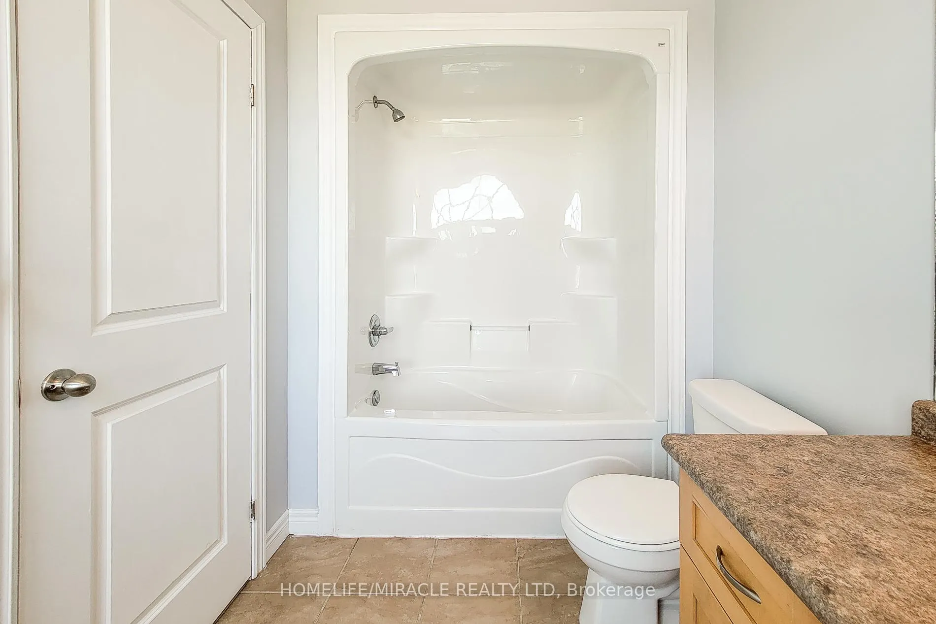 Photo 36 of 77 Highgate Drive, Hamilton, Stoney Creek Mountain — HOMEH