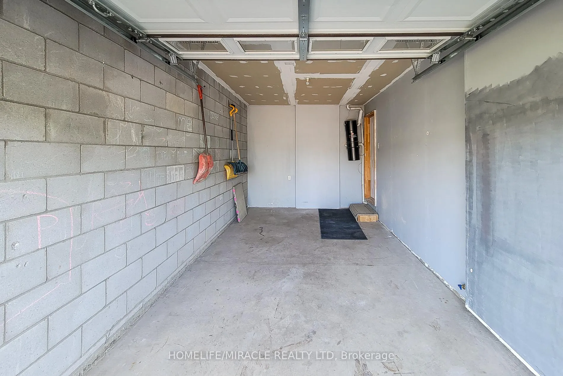Photo 50 of 77 Highgate Drive, Hamilton, Stoney Creek Mountain — HOMEH