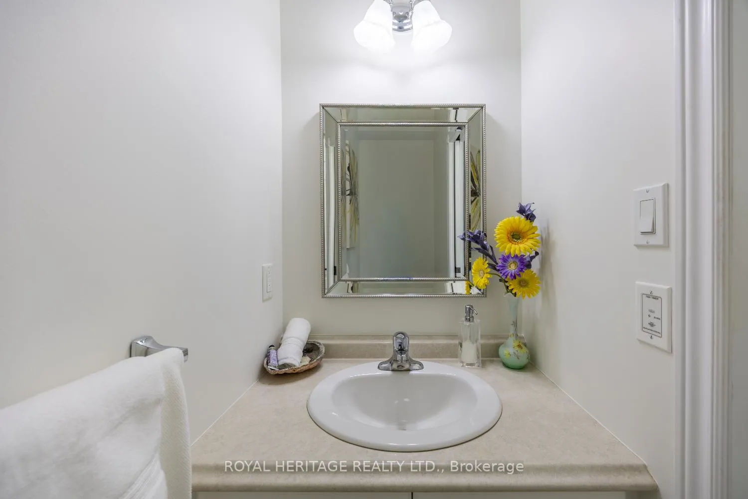 Photo 8 of Unit 162, 301 Carnegie Avenue, Peterborough, Northcrest Ward 5 — HOMEH