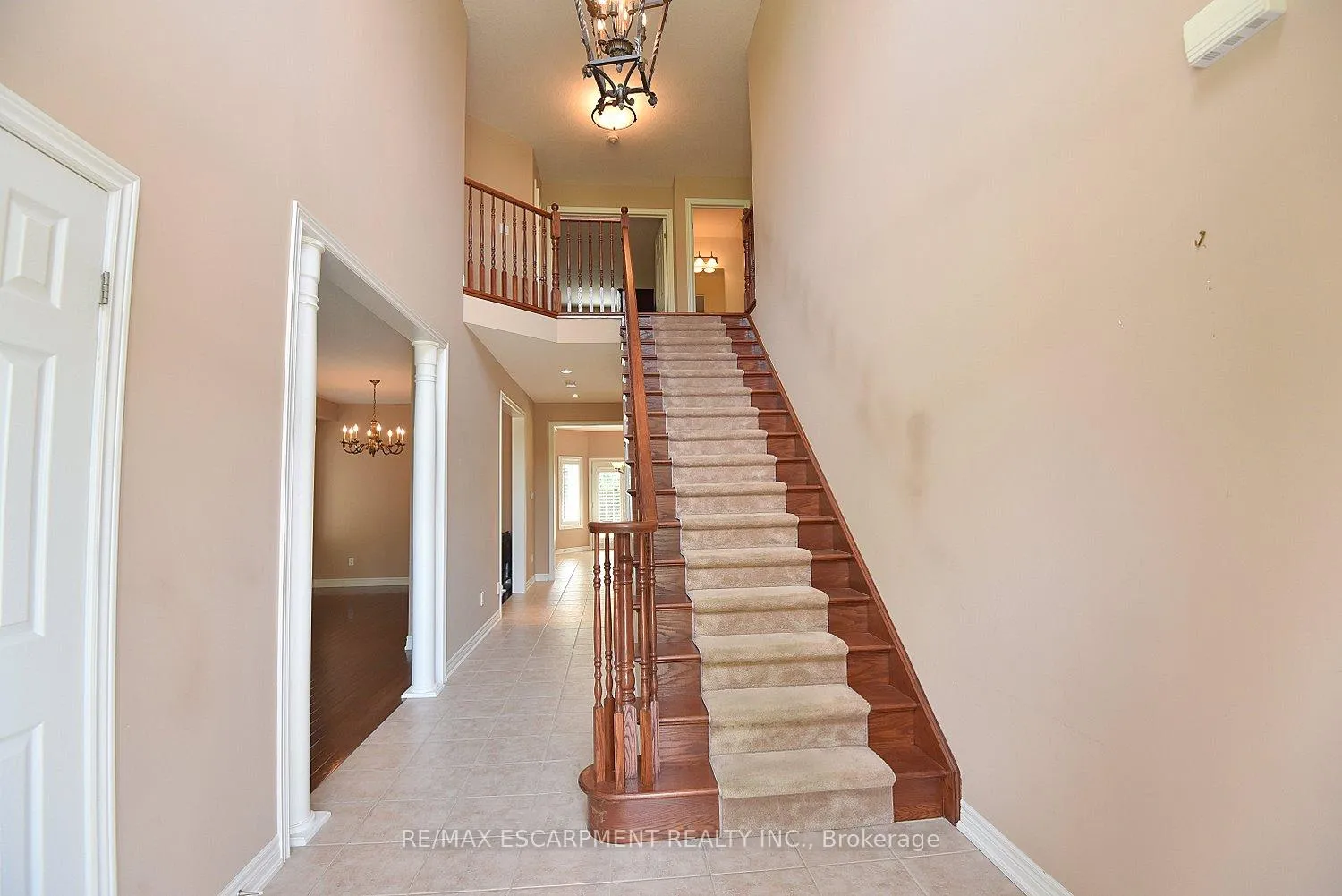 Photo 7 of 152 Tollgate Drive, Hamilton, Ancaster — HOMEH