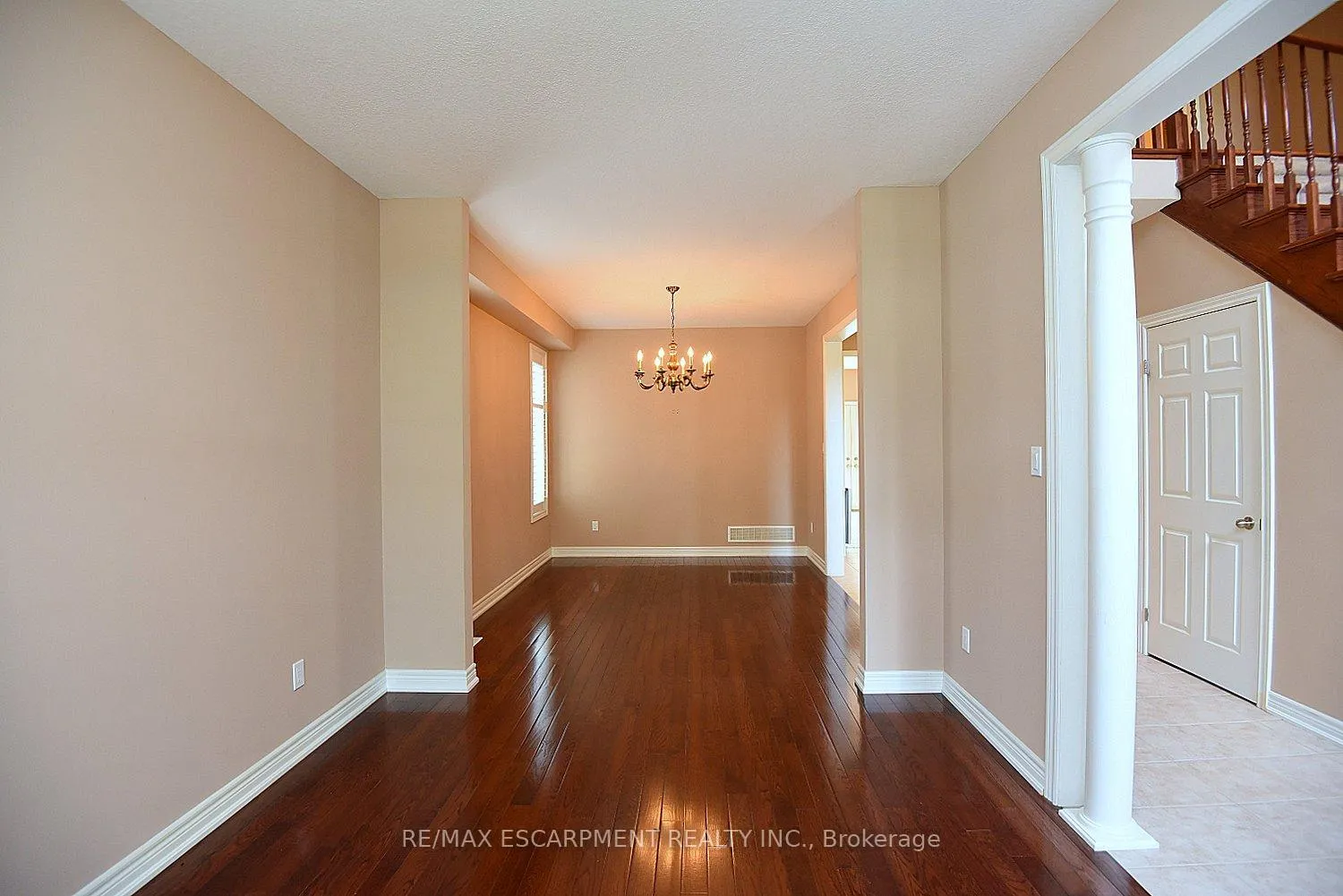 Photo 10 of 152 Tollgate Drive, Hamilton, Ancaster — HOMEH