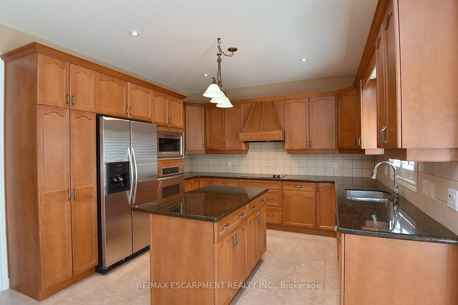Photo 16 of 152 Tollgate Drive, Hamilton, Ancaster — HOMEH