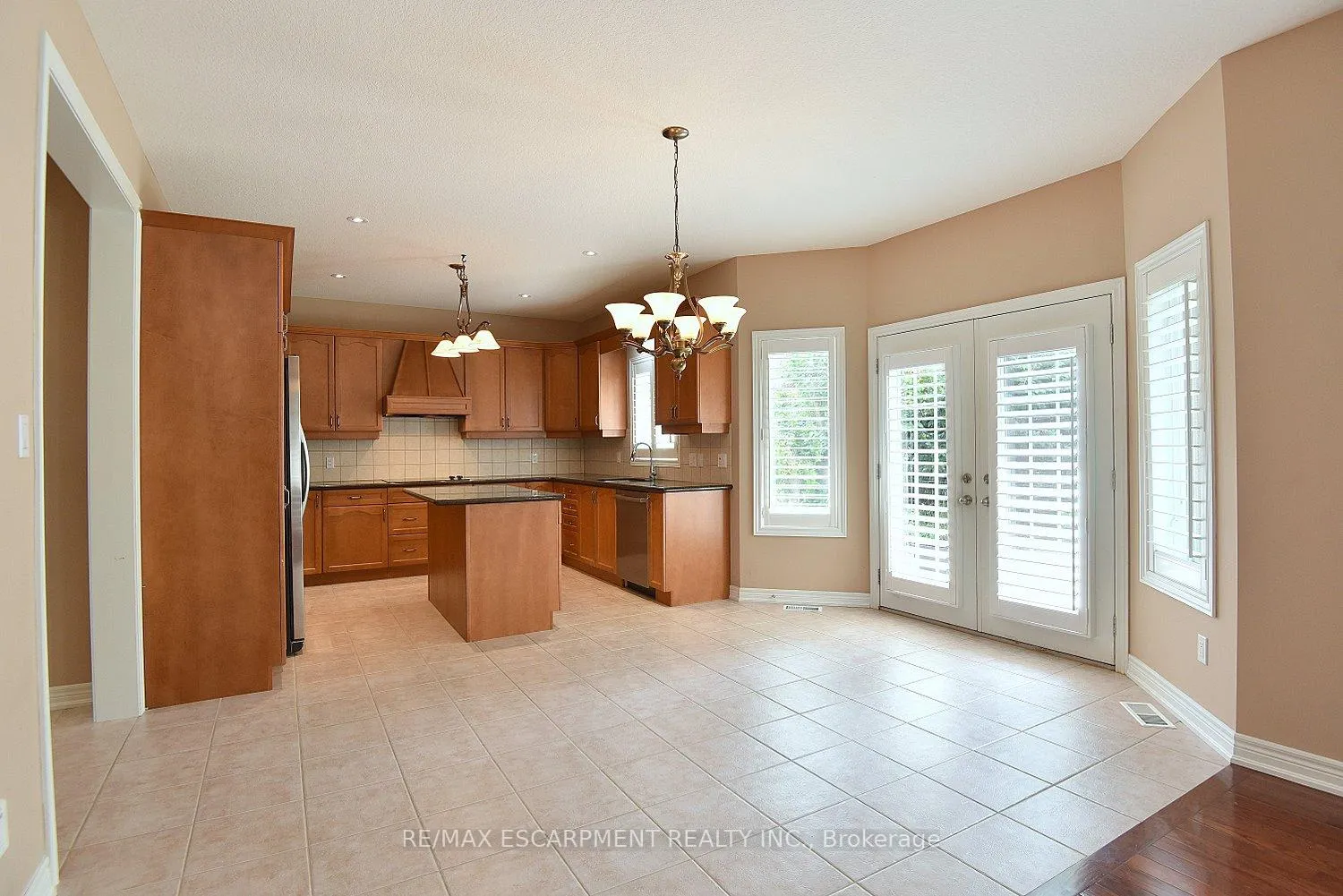 Photo 22 of 152 Tollgate Drive, Hamilton, Ancaster — HOMEH