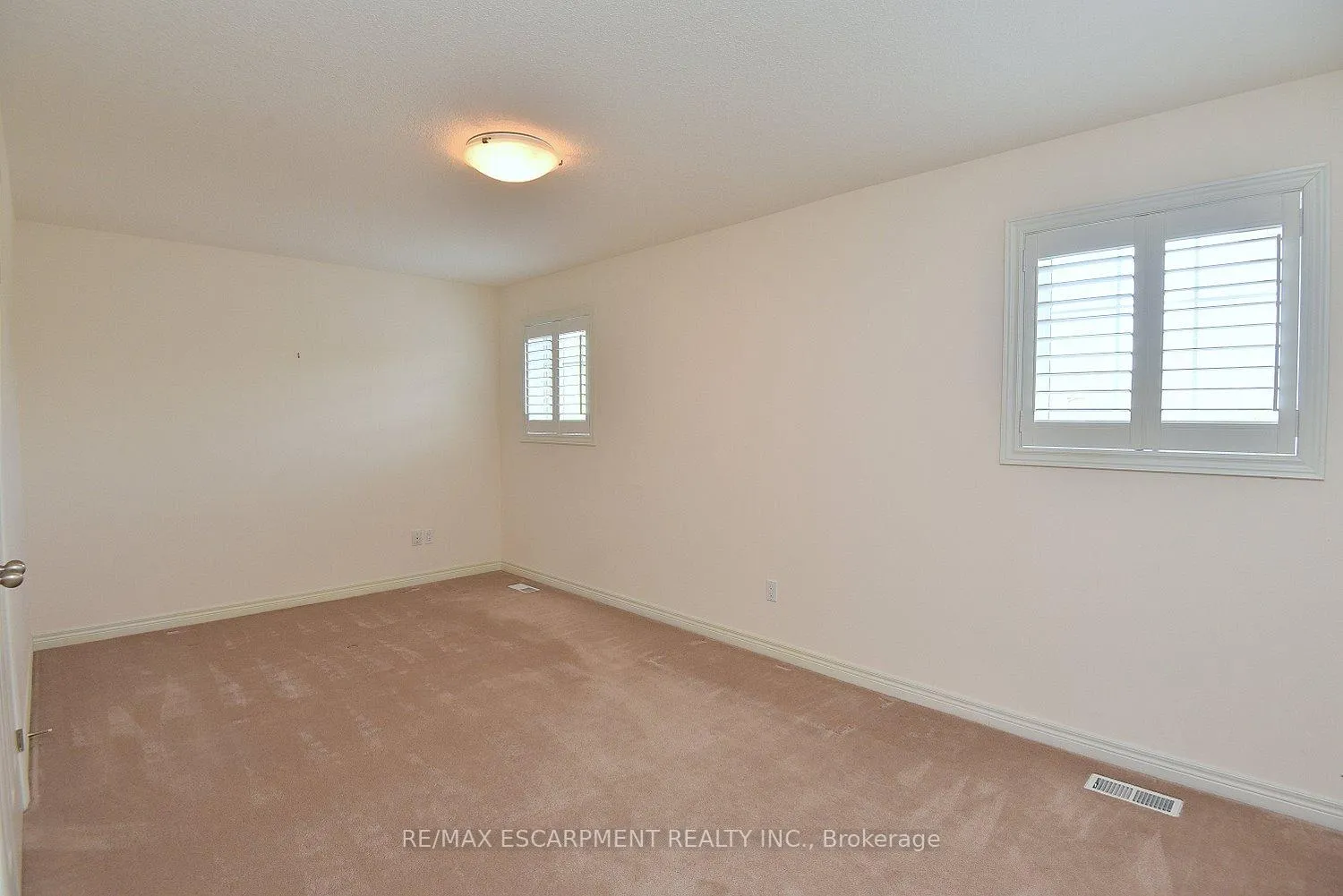 Photo 37 of 152 Tollgate Drive, Hamilton, Ancaster — HOMEH