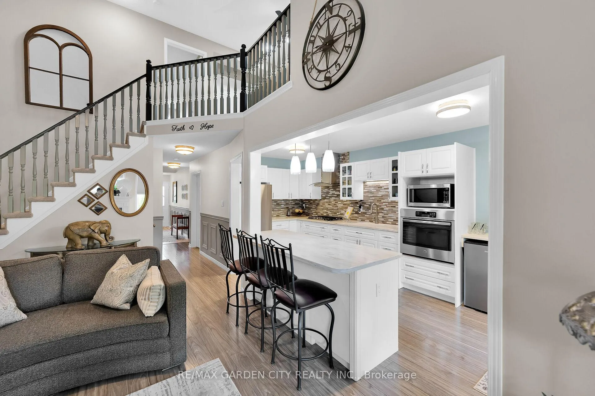 Photo 5 of 5126 St. George Drive, Lincoln, Beamsville — HOMEH