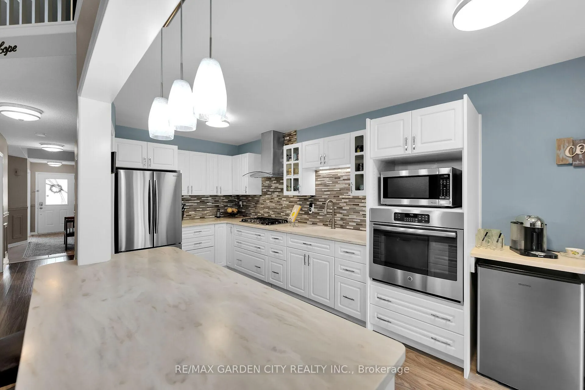 Photo 7 of 5126 St. George Drive, Lincoln, Beamsville — HOMEH