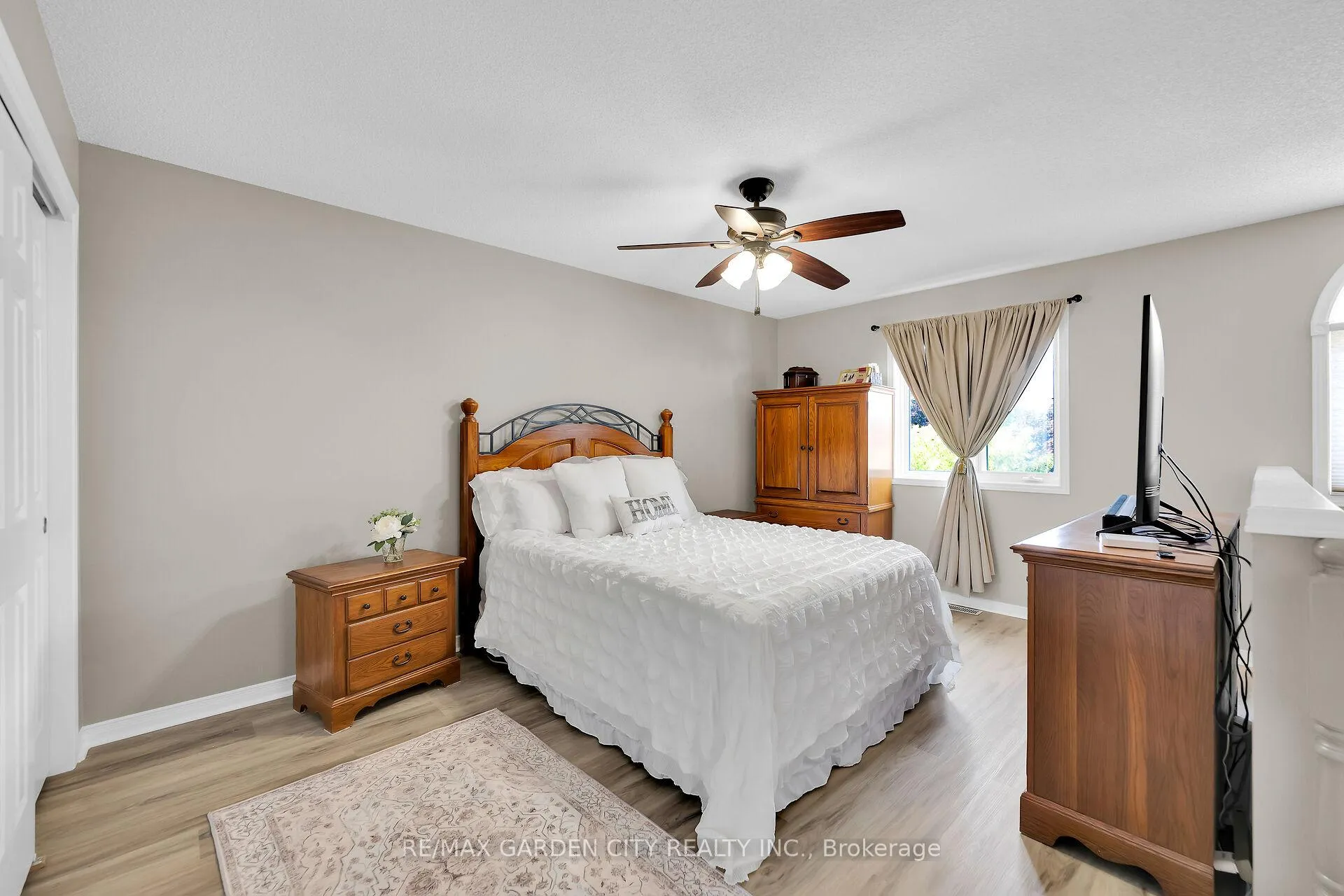 Photo 16 of 5126 St. George Drive, Lincoln, Beamsville — HOMEH