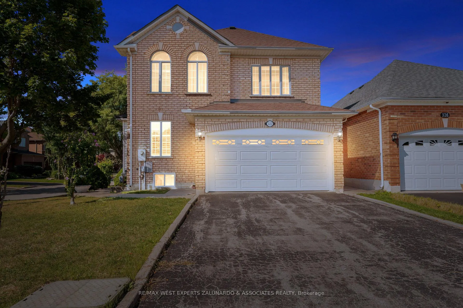 Photo 3 of 322 Vellore Avenue, Vaughan, Vellore Village — HOMEH