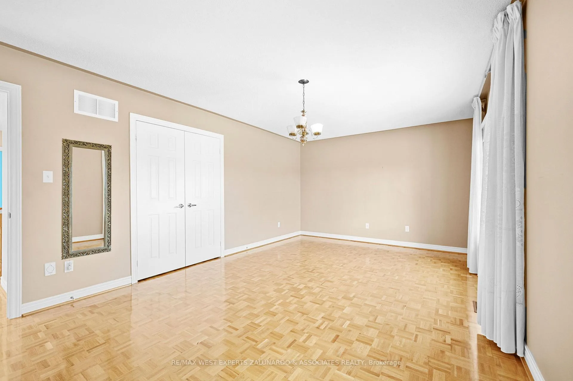 Photo 28 of 322 Vellore Avenue, Vaughan, Vellore Village — HOMEH