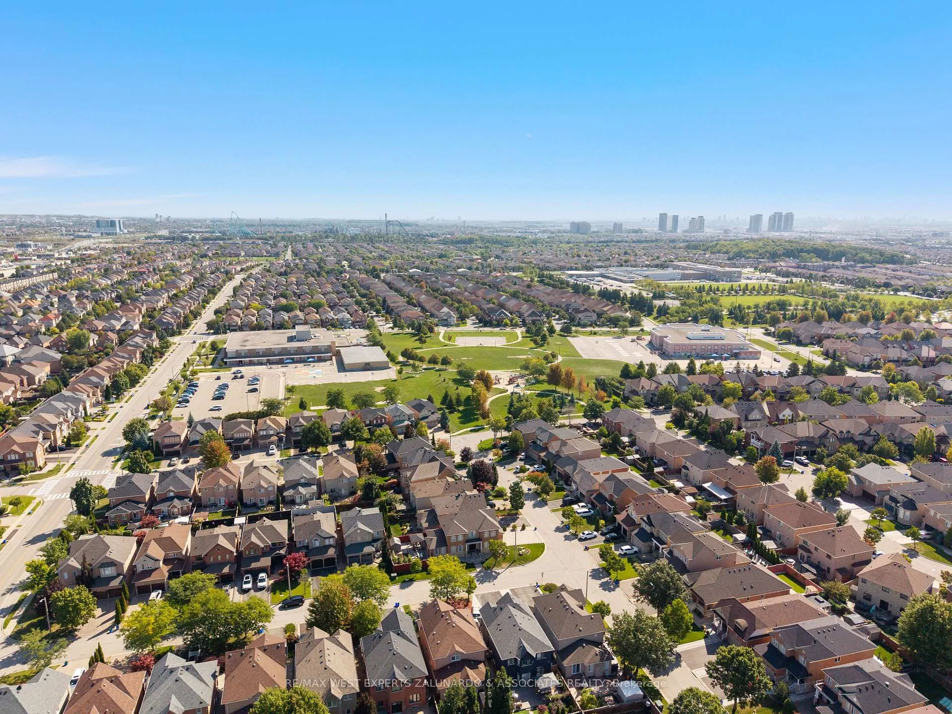 Photo 46 of 322 Vellore Avenue, Vaughan, Vellore Village — HOMEH