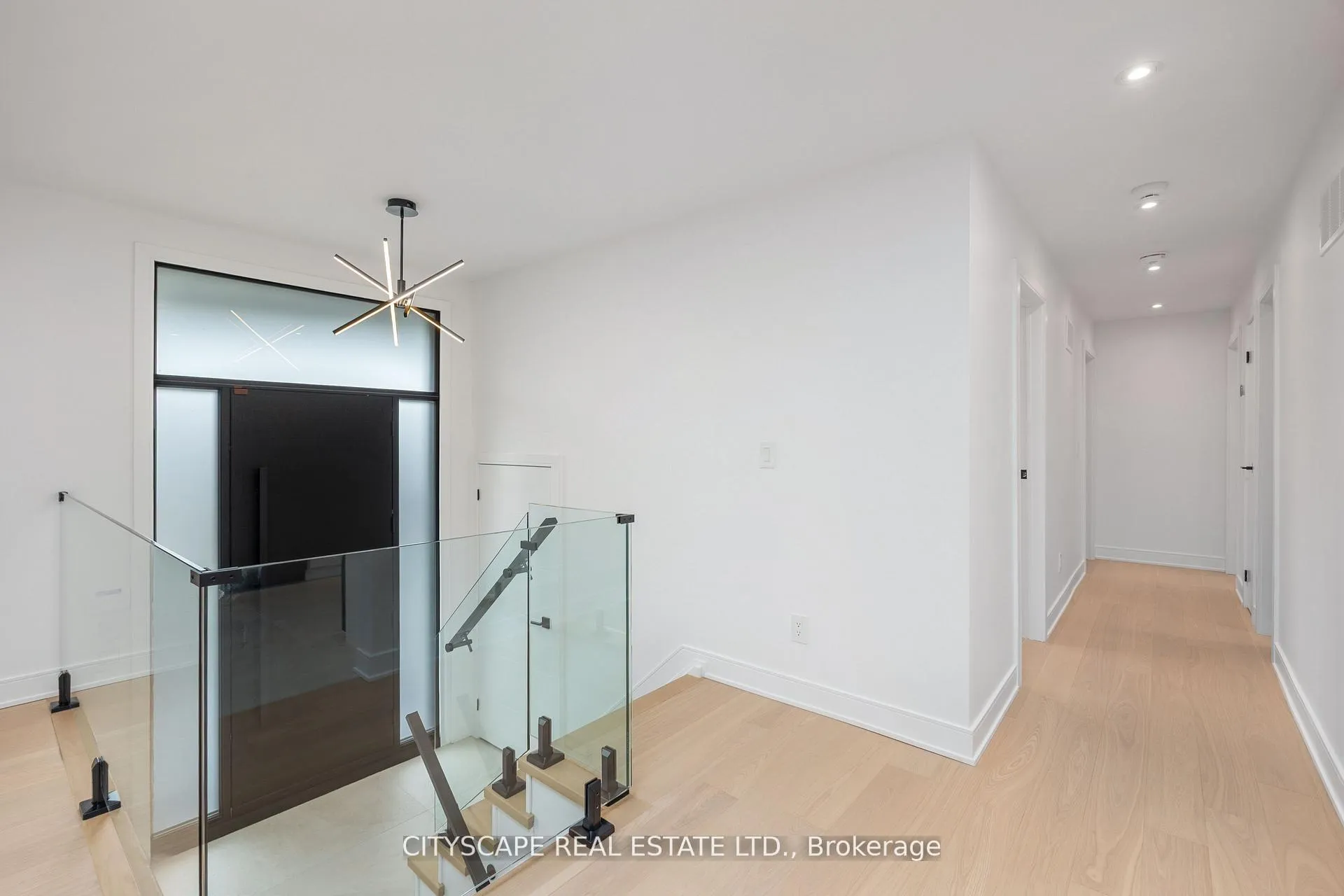 Photo 15 of 6 Portree Crescent, Markham, Royal Orchard — HOMEH