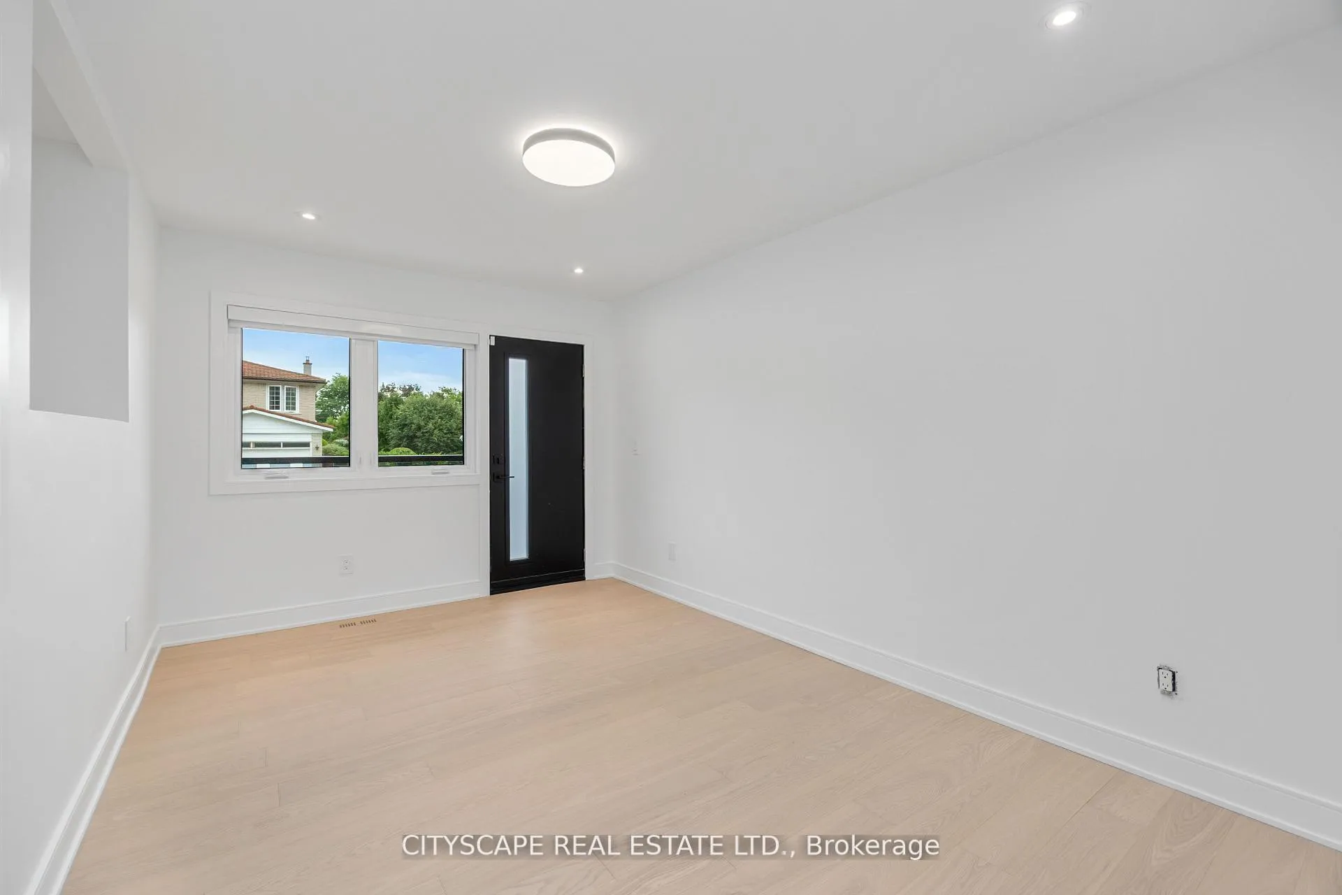 Photo 23 of 6 Portree Crescent, Markham, Royal Orchard — HOMEH