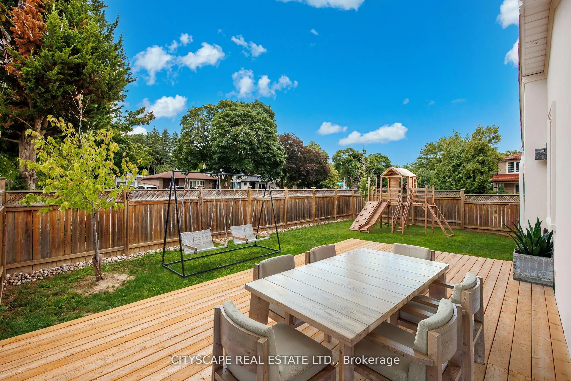 Photo 44 of 6 Portree Crescent, Markham, Royal Orchard — HOMEH