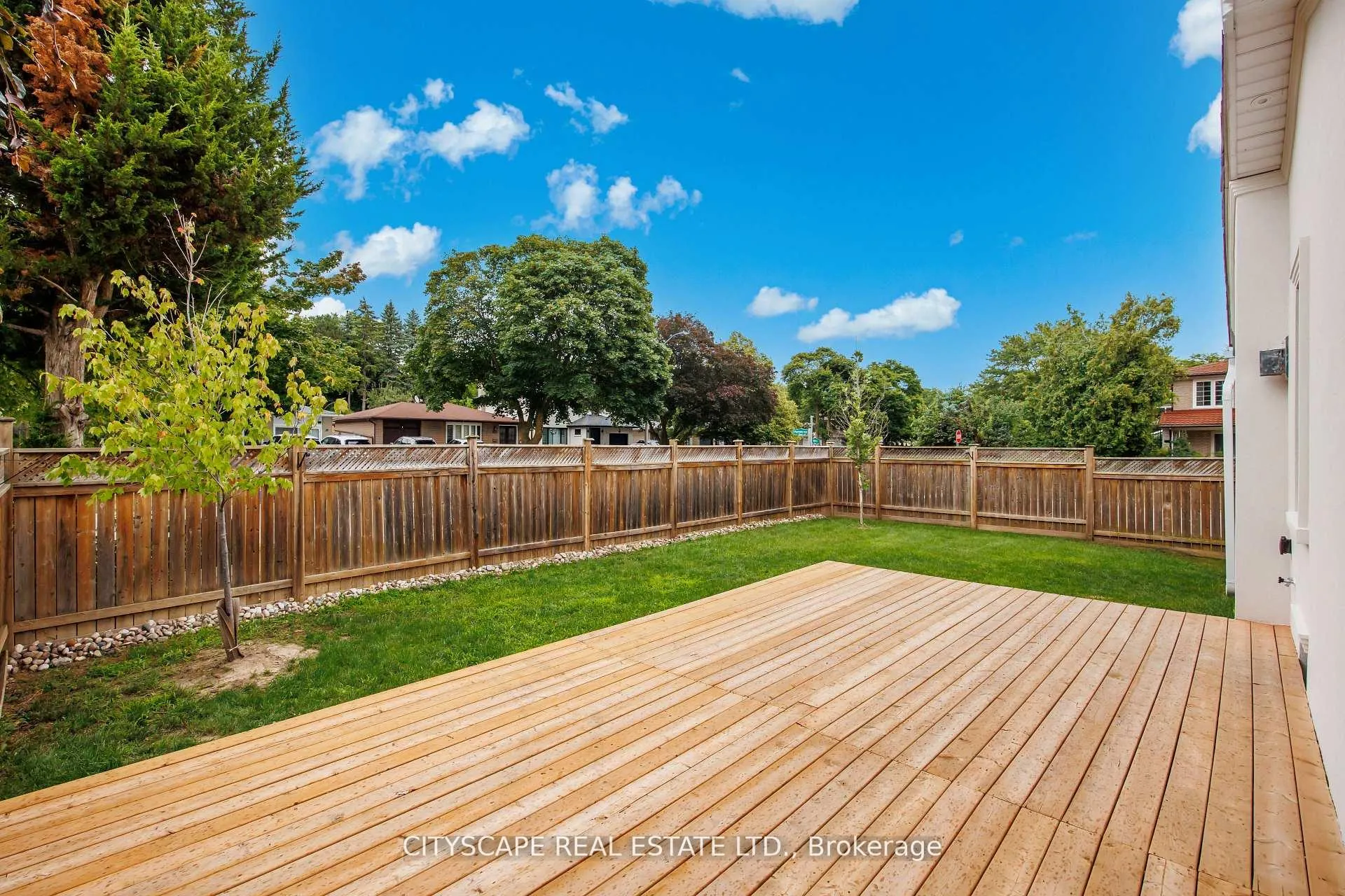 Photo 45 of 6 Portree Crescent, Markham, Royal Orchard — HOMEH