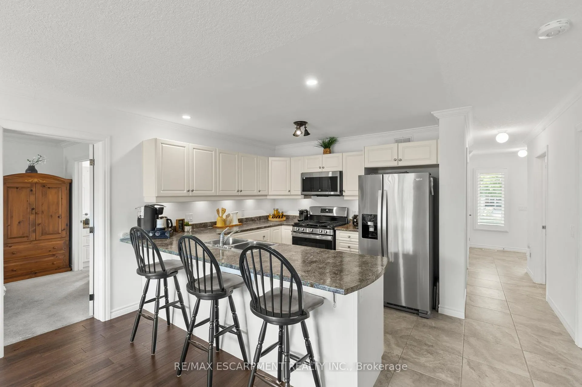 Photo 10 of 3923 Sunset Lane, Lincoln, Lincoln-Jordan/Vineland — HOMEH
