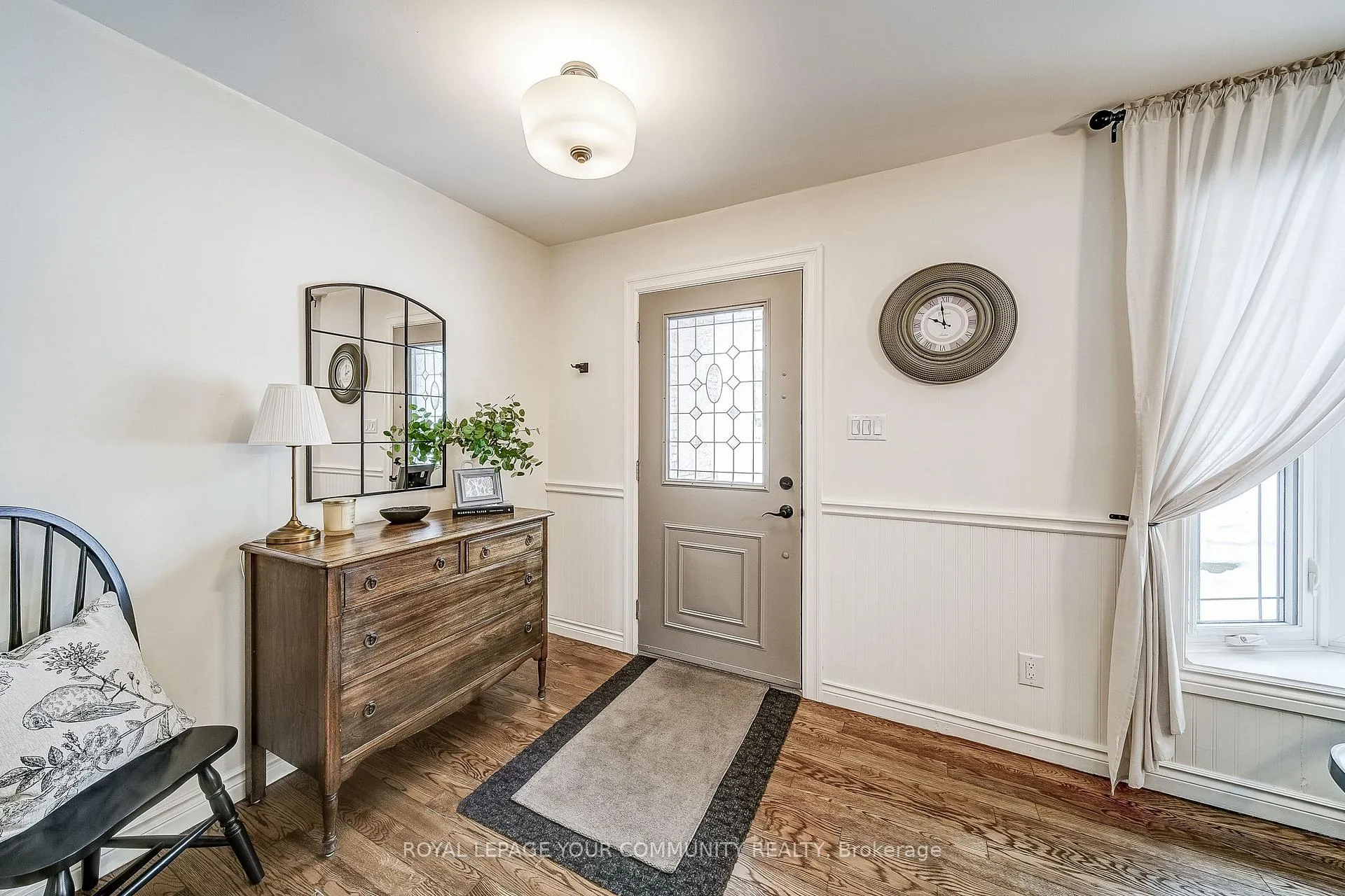 Photo 2 of 798 Lockhart Road, Barrie, Rural Barrie Southeast — HOMEH