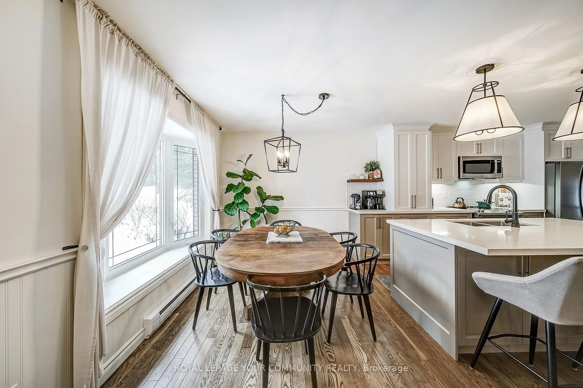 Photo 5 of 798 Lockhart Road, Barrie, Rural Barrie Southeast — HOMEH