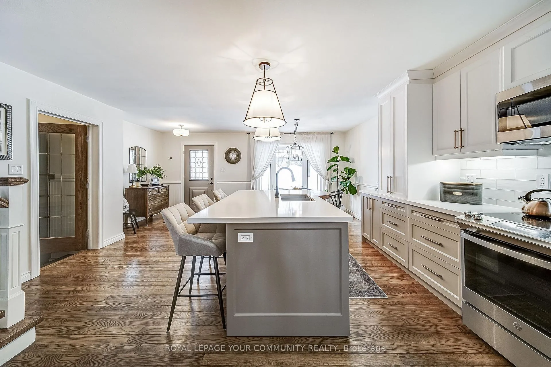 Photo 6 of 798 Lockhart Road, Barrie, Rural Barrie Southeast — HOMEH