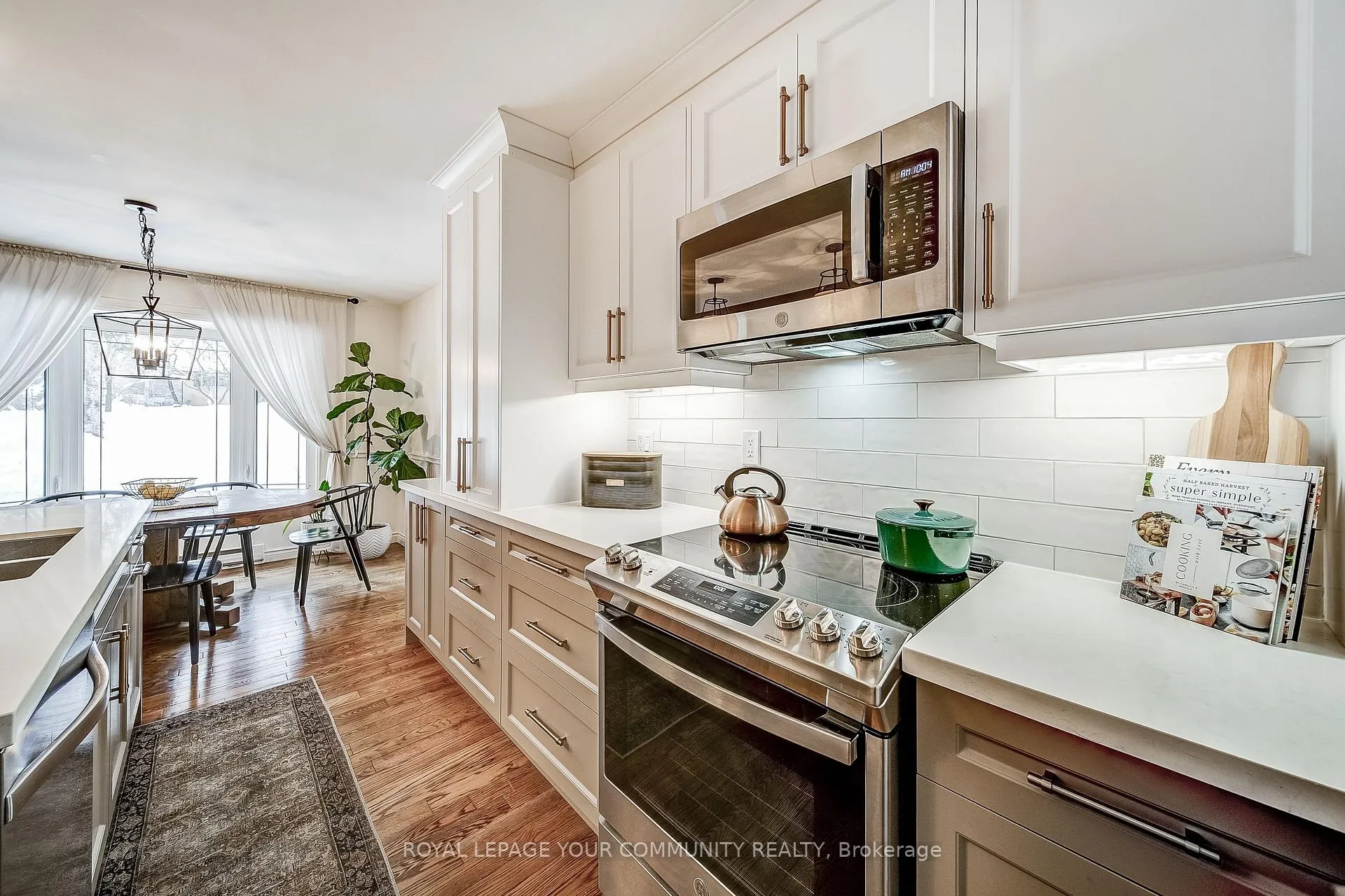 Photo 7 of 798 Lockhart Road, Barrie, Rural Barrie Southeast — HOMEH