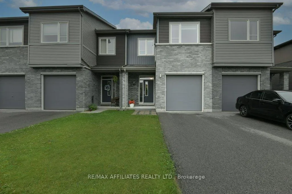 Photo 1 of 80 Riddell Street, Carleton Place — HOMEH