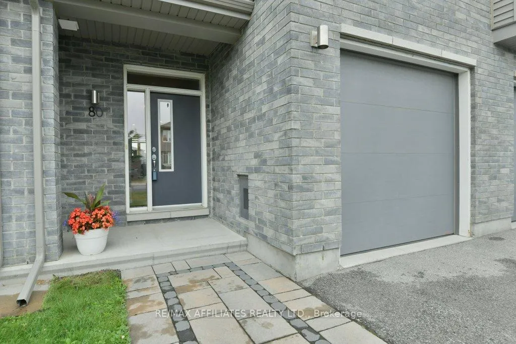 Photo 3 of 80 Riddell Street, Carleton Place — HOMEH