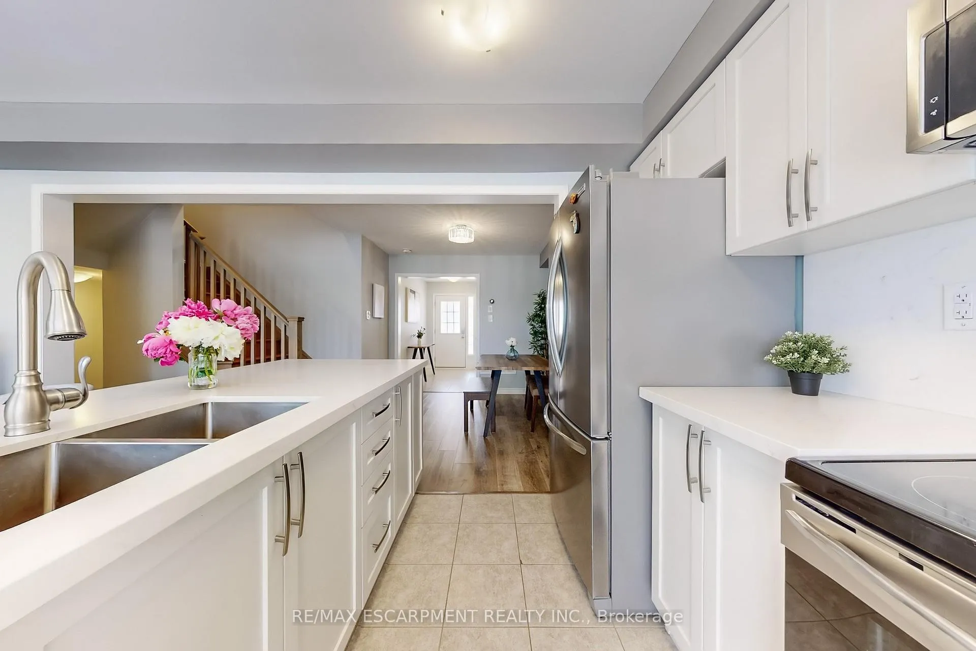 Photo 11 of Unit 37, 230 Avonsyde Boulevard, Hamilton, Waterdown — HOMEH