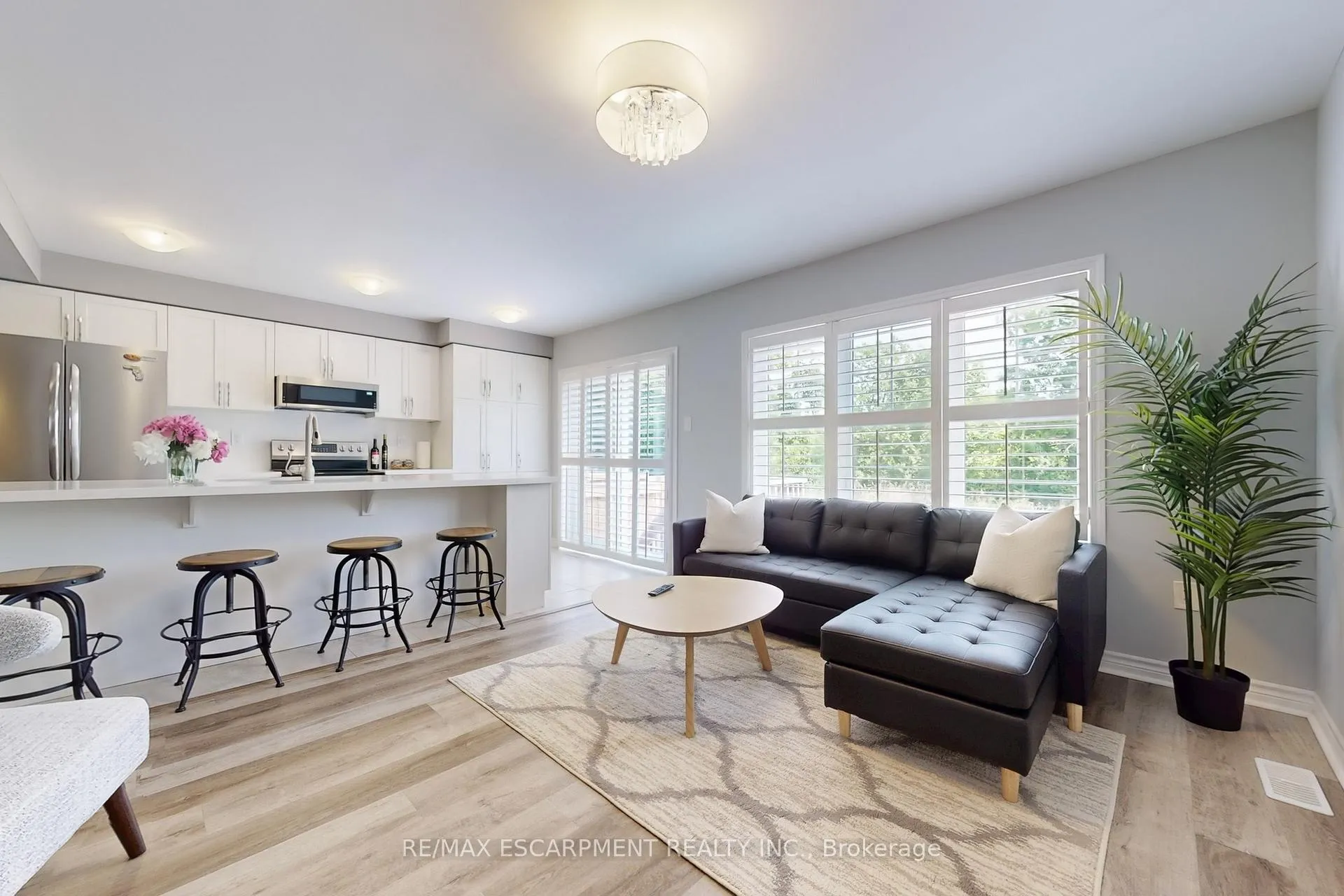 Photo 12 of Unit 37, 230 Avonsyde Boulevard, Hamilton, Waterdown — HOMEH