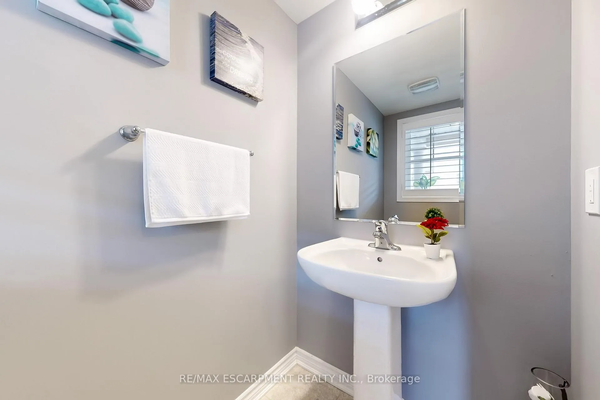 Photo 16 of Unit 37, 230 Avonsyde Boulevard, Hamilton, Waterdown — HOMEH