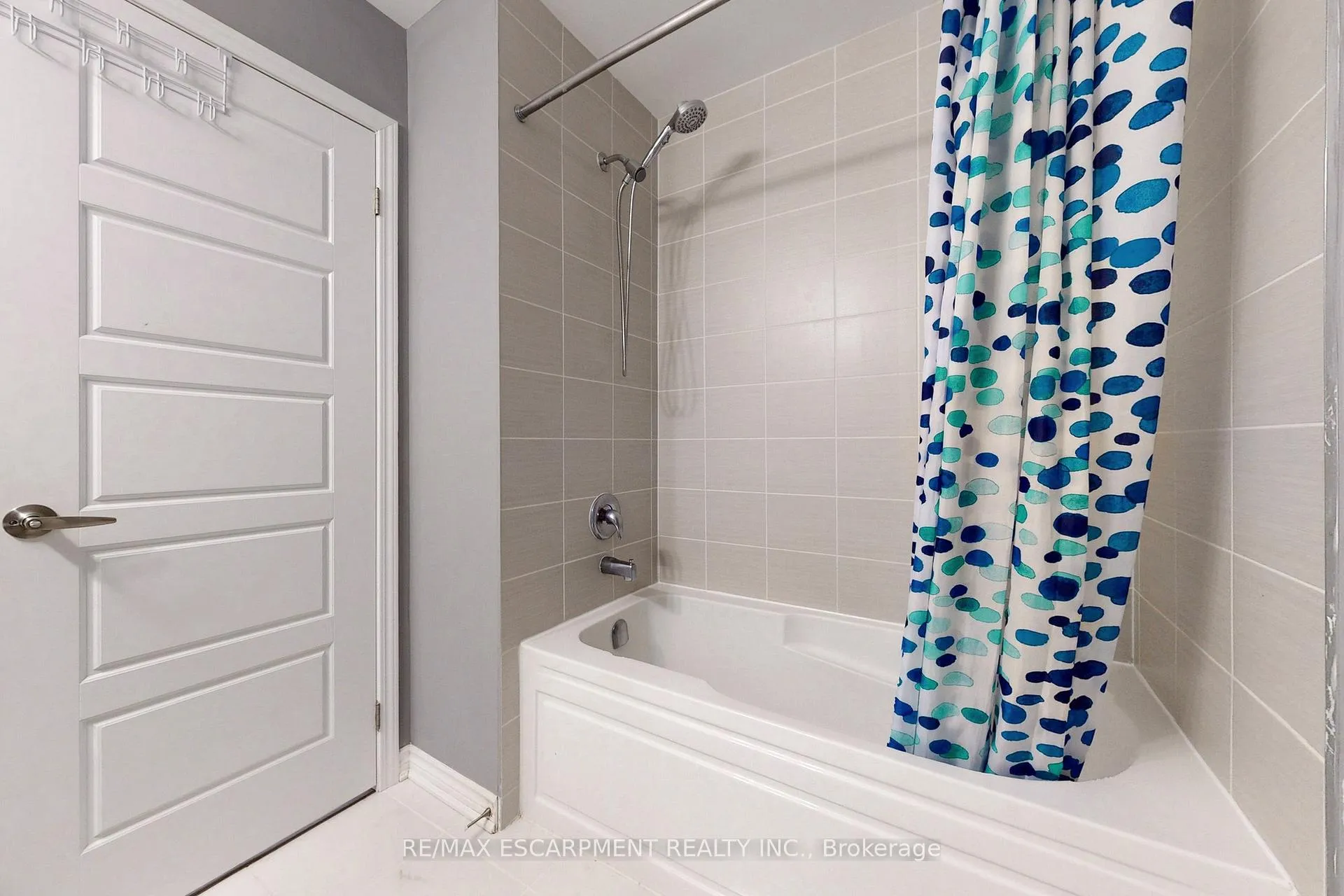 Photo 29 of Unit 37, 230 Avonsyde Boulevard, Hamilton, Waterdown — HOMEH