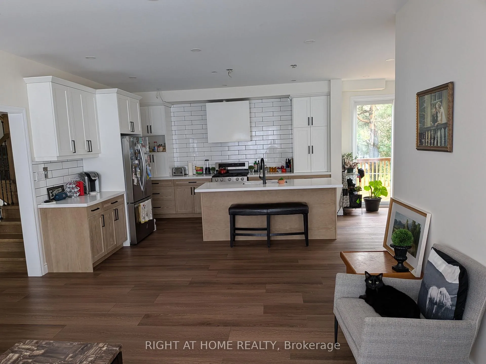 Photo 9 of 5 Phair Avenue, Clarington, Courtice — HOMEH