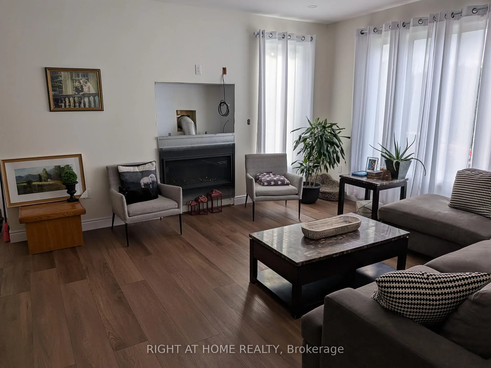 Photo 11 of 5 Phair Avenue, Clarington, Courtice — HOMEH