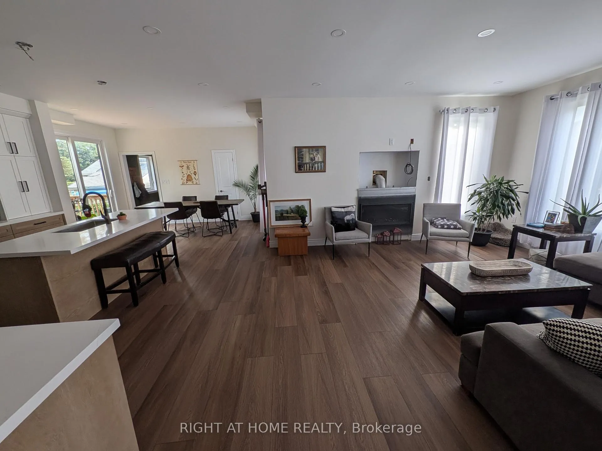 Photo 13 of 5 Phair Avenue, Clarington, Courtice — HOMEH
