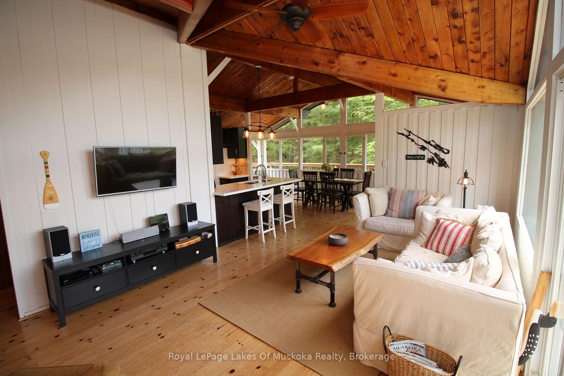Photo 11 of 524 Peninsula Road, Gravenhurst, Muskoka (S) — HOMEH