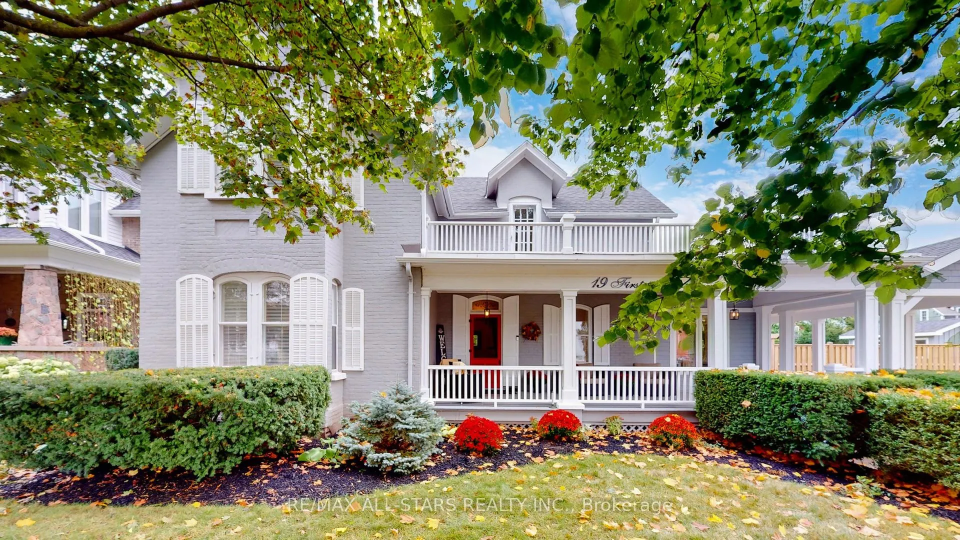 Photo 1 of 19 First Avenue N, Uxbridge — HOMEH