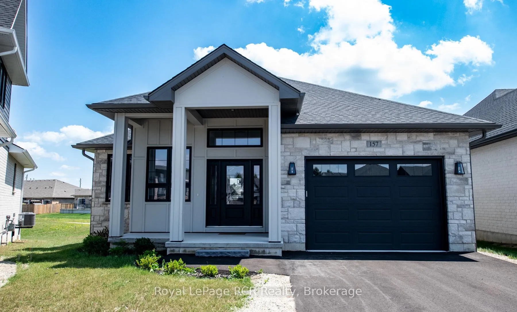 Photo 2 of 157 Jack'S Way, Wellington North, Mount Forest — HOMEH