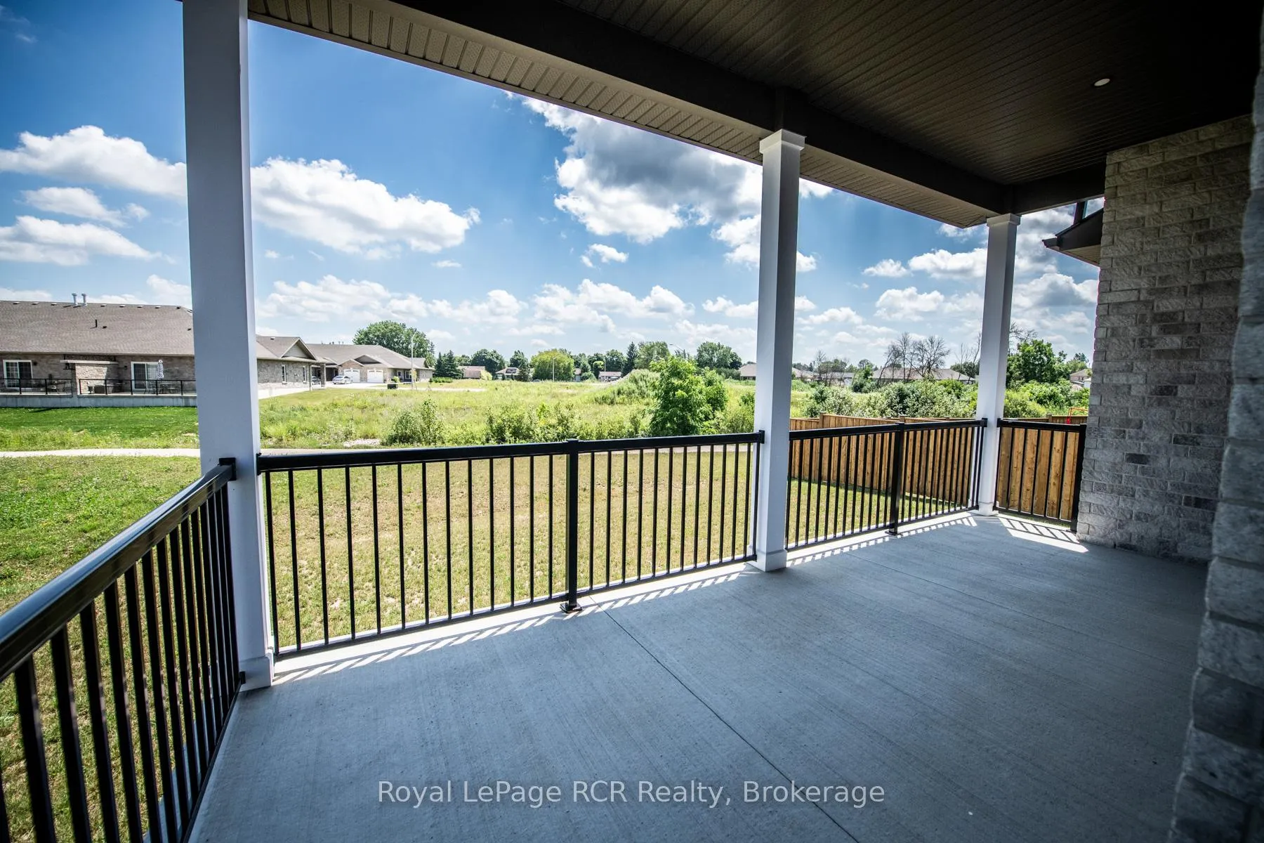 Photo 4 of 157 Jack'S Way, Wellington North, Mount Forest — HOMEH