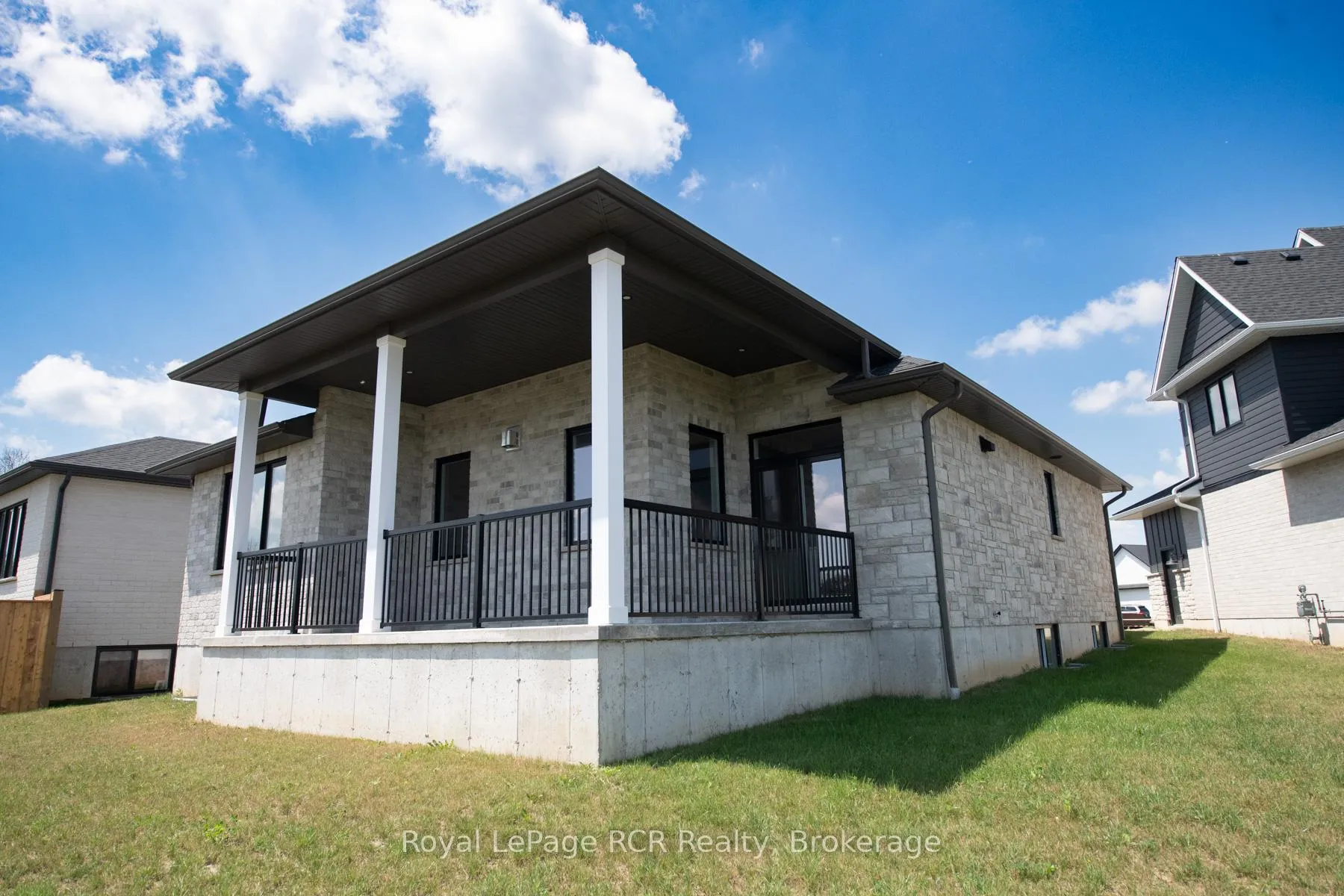 Photo 6 of 157 Jack'S Way, Wellington North, Mount Forest — HOMEH