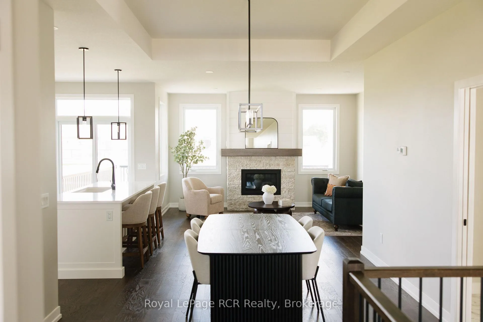 Photo 16 of 157 Jack'S Way, Wellington North, Mount Forest — HOMEH