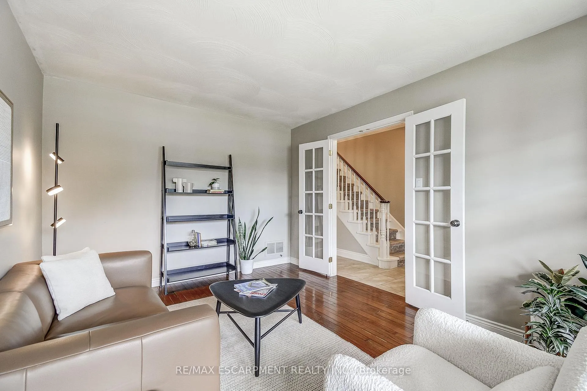 Photo 6 of 37 Culotta Drive, Hamilton, Waterdown — HOMEH