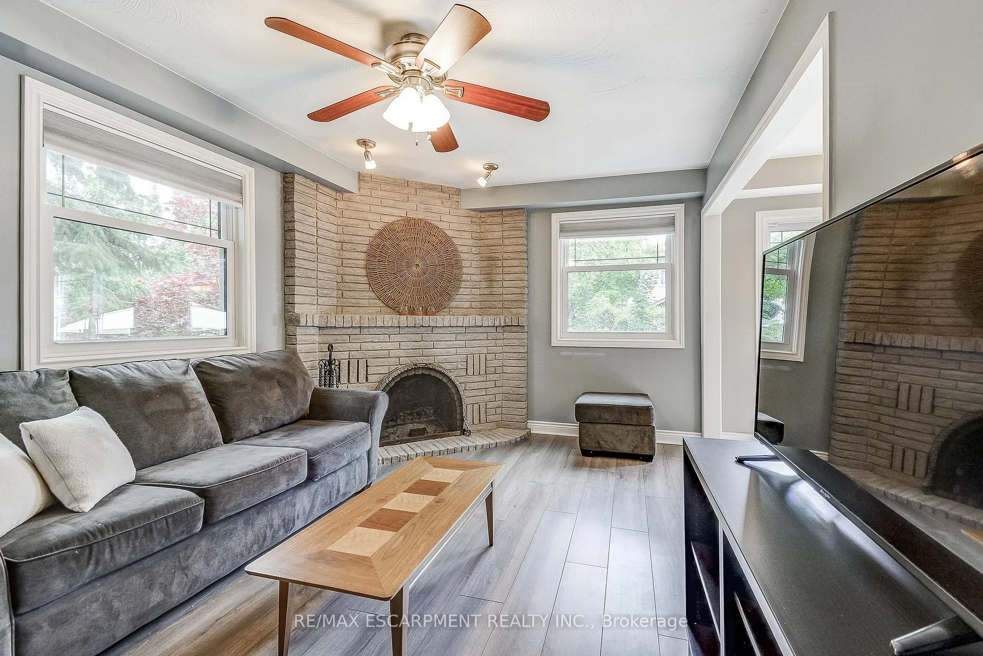 Photo 13 of 37 Culotta Drive, Hamilton, Waterdown — HOMEH