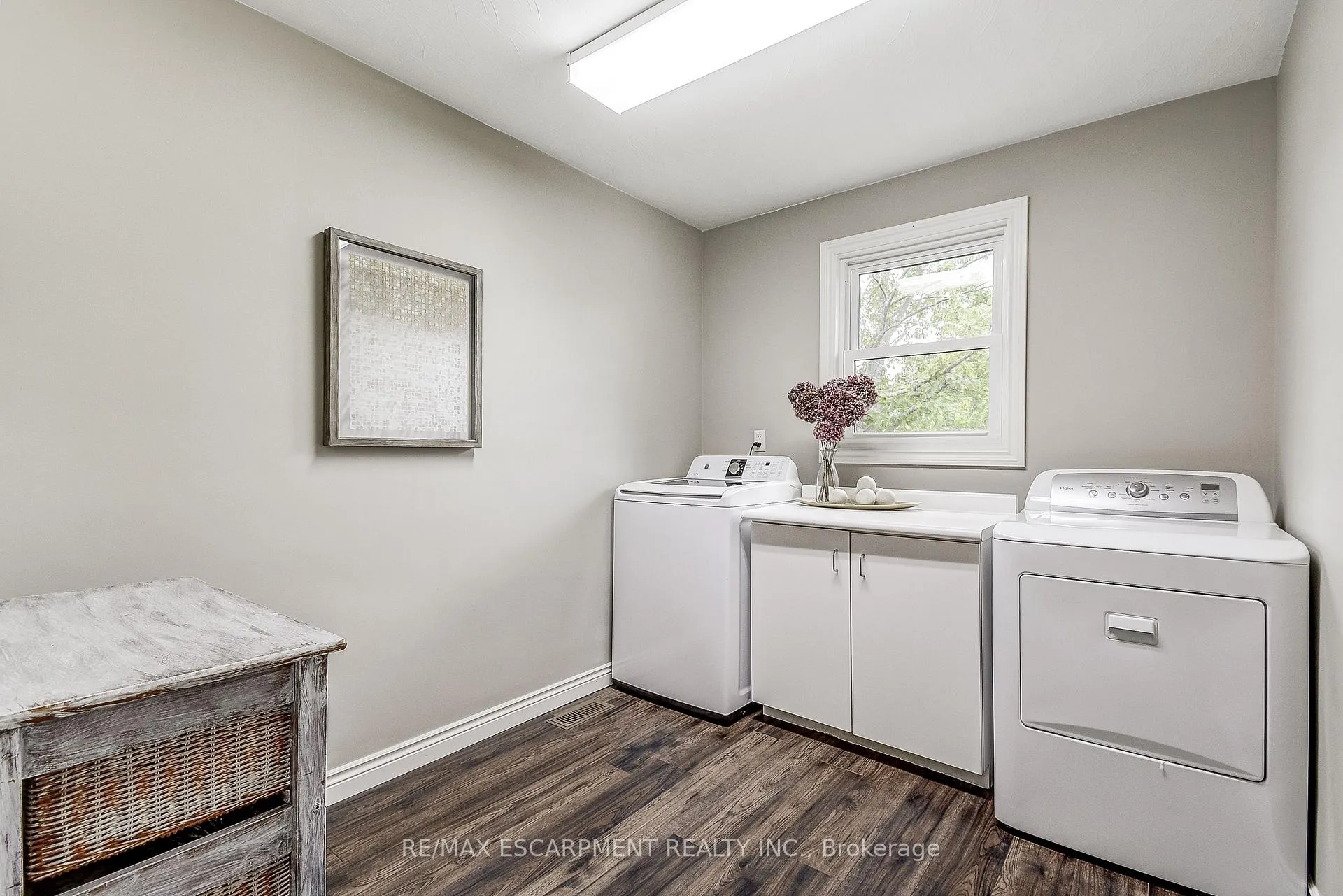 Photo 20 of 37 Culotta Drive, Hamilton, Waterdown — HOMEH