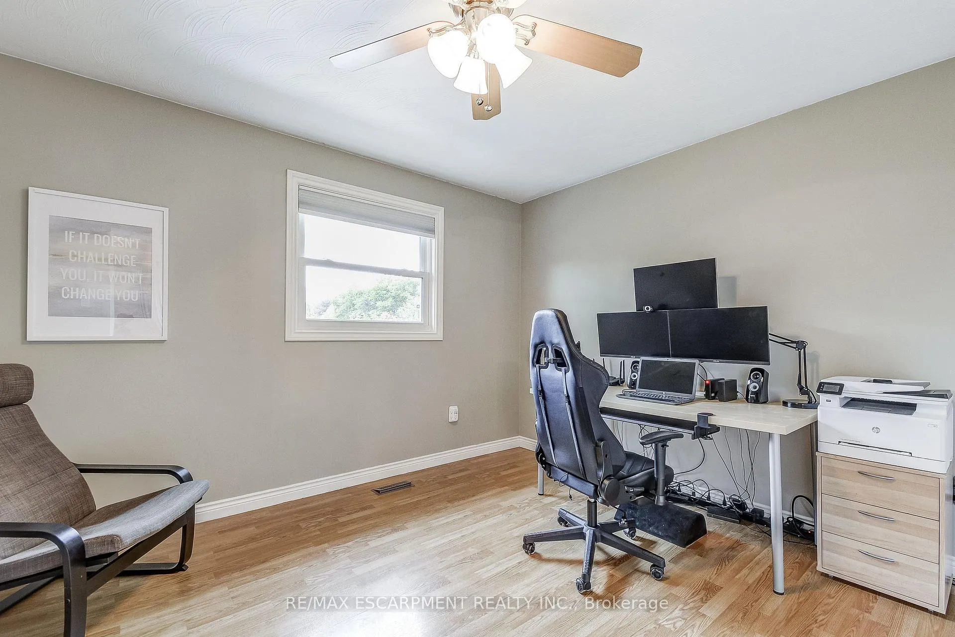 Photo 22 of 37 Culotta Drive, Hamilton, Waterdown — HOMEH