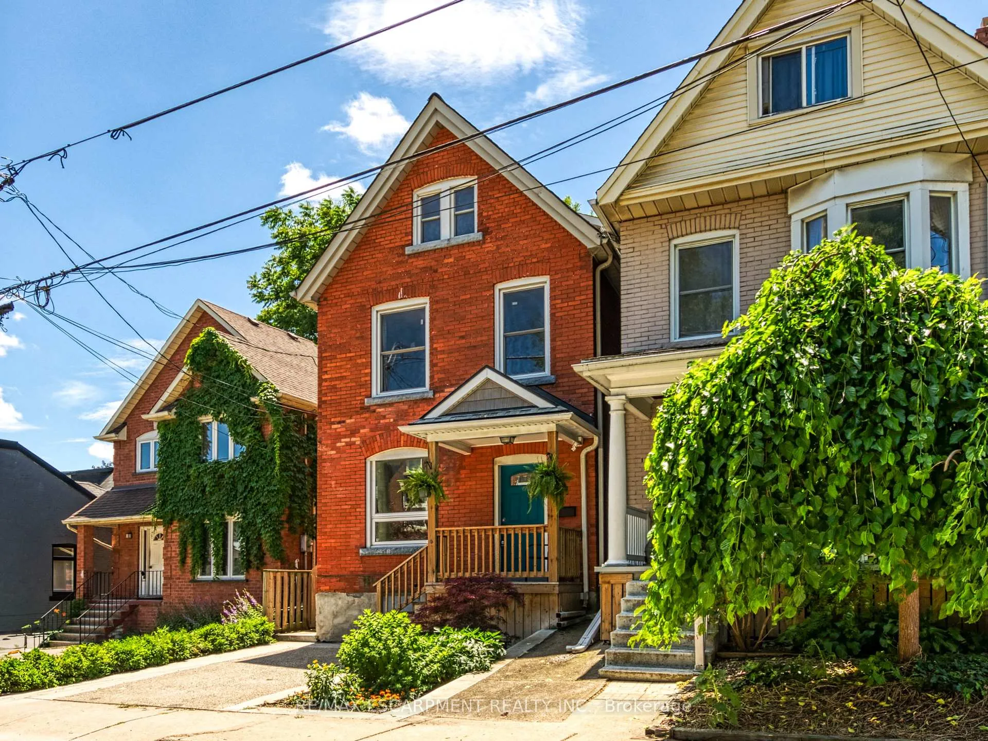 Photo 2 of 91 Peter Street, Hamilton, Strathcona — HOMEH